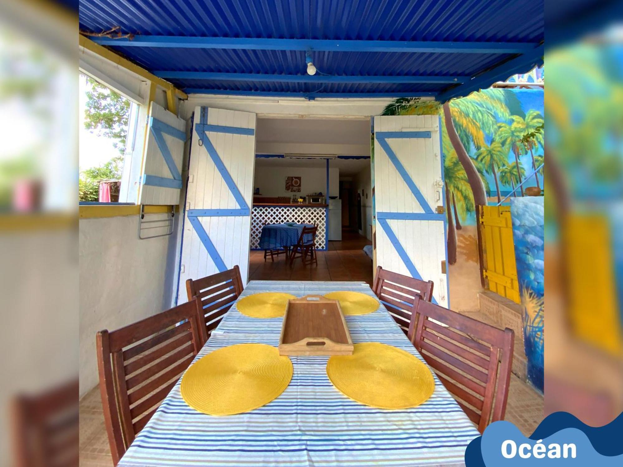 Villa Ti Bwa Carbet Cosy Semi-Exterieur Avec Toit Terrasse Sainte-Anne  Camera foto