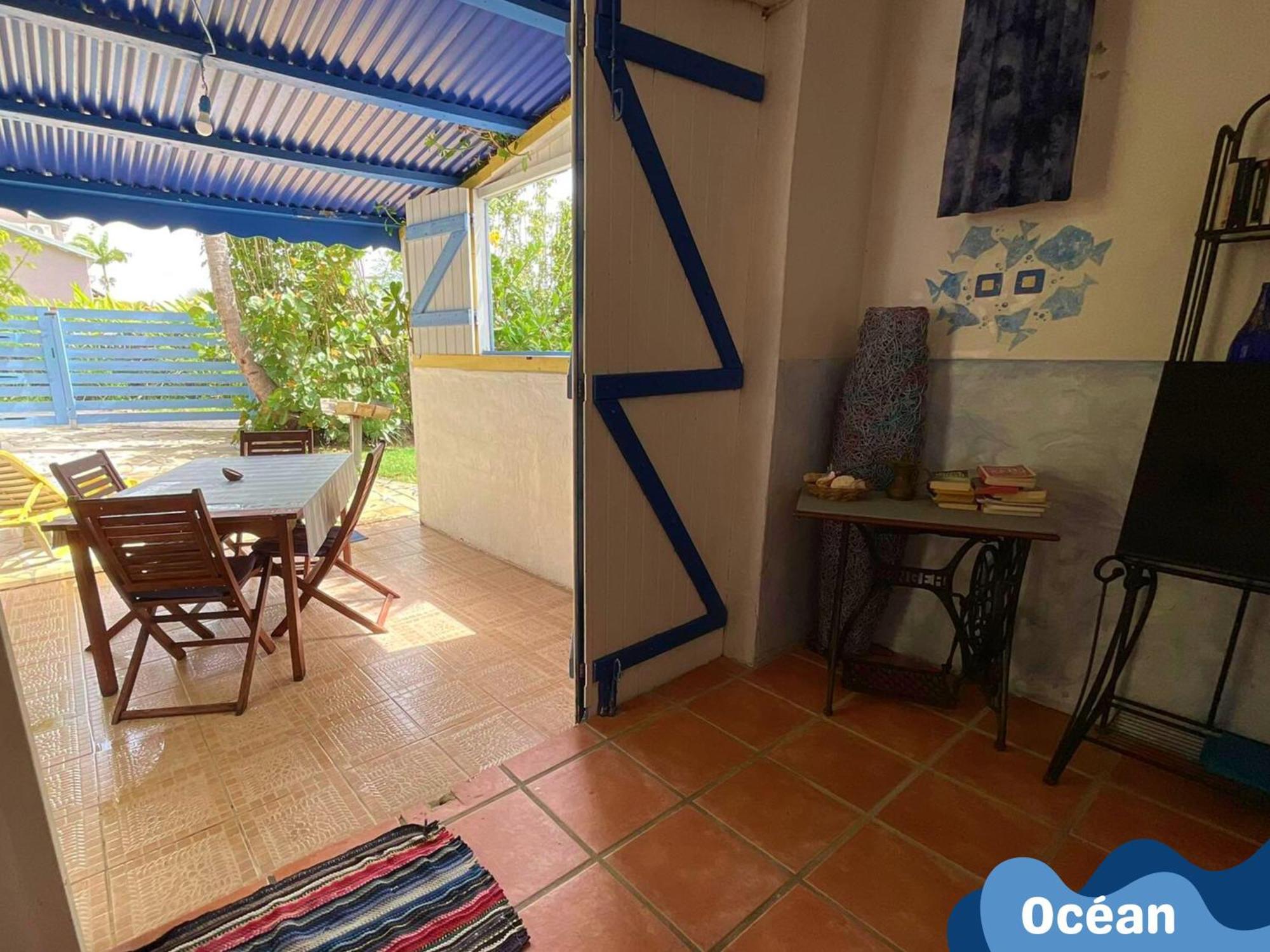 Villa Ti Bwa Carbet Cosy Semi-Exterieur Avec Toit Terrasse Sainte-Anne  Camera foto