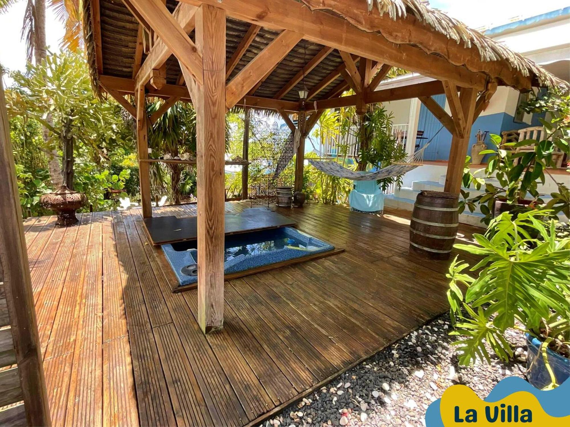 Villa Ti Bwa Carbet Cosy Semi-Exterieur Avec Toit Terrasse Sainte-Anne  Camera foto