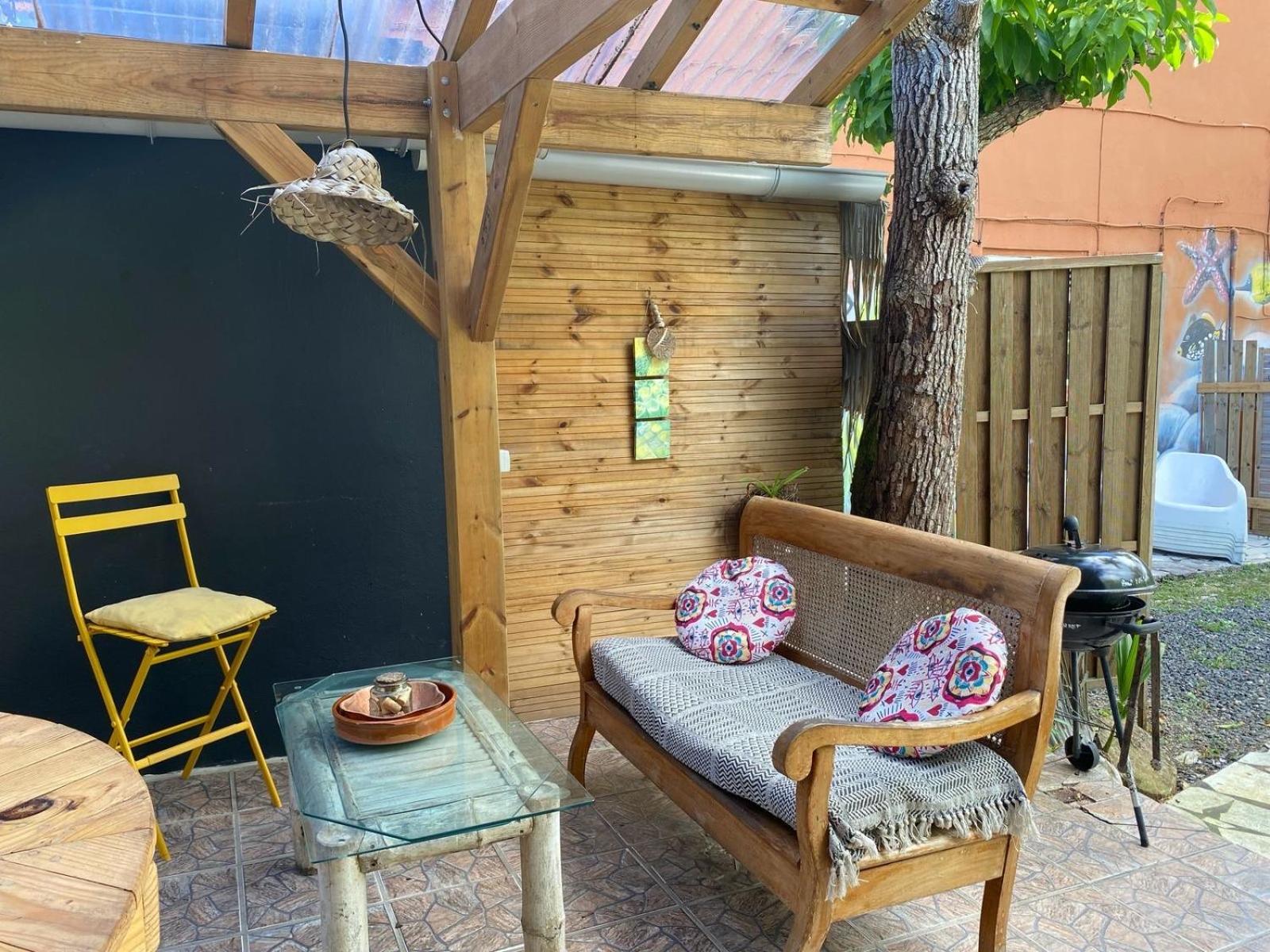 Villa Ti Bwa Carbet Cosy Semi-Exterieur Avec Toit Terrasse Sainte-Anne  Esterno foto