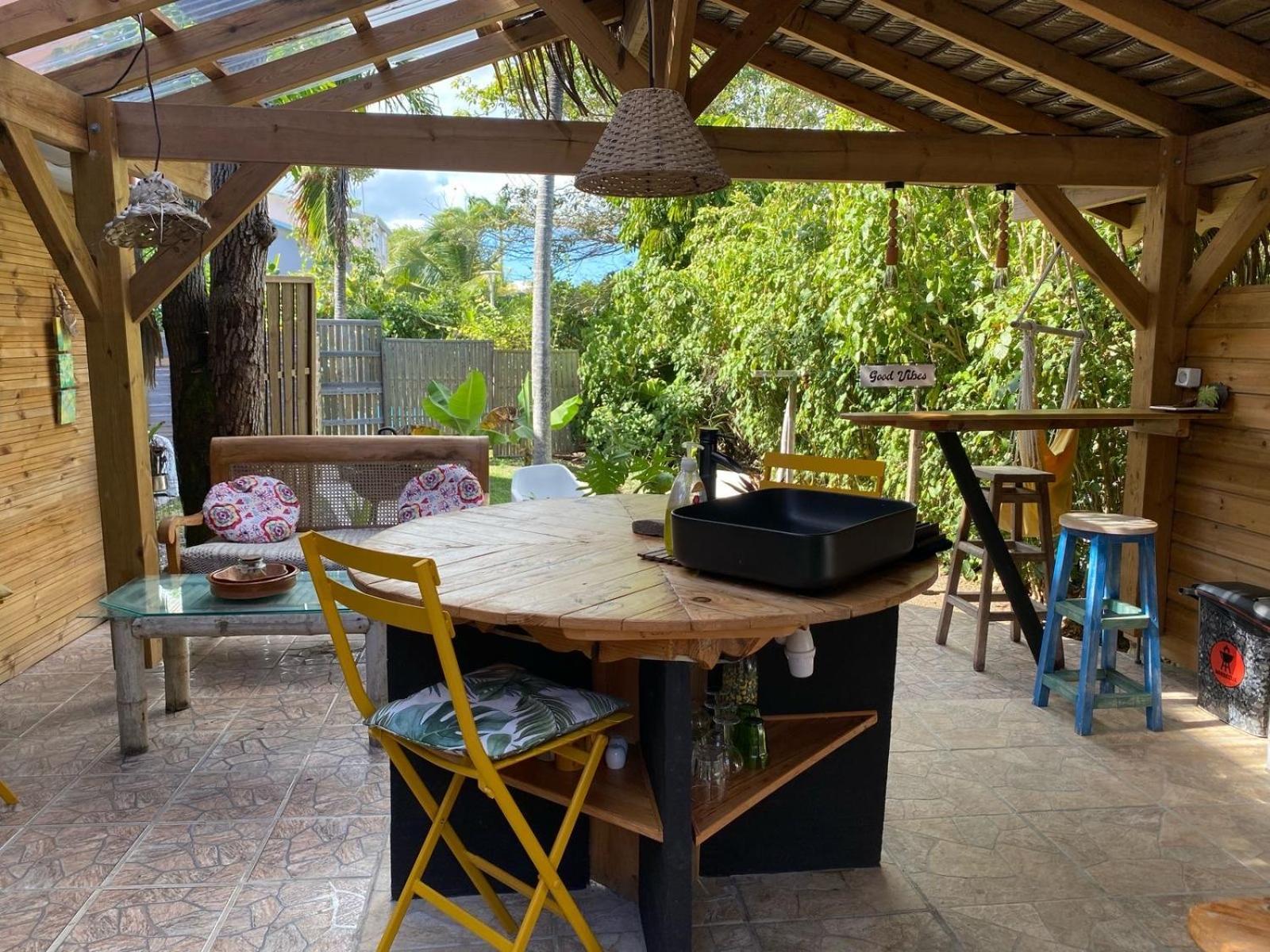 Villa Ti Bwa Carbet Cosy Semi-Exterieur Avec Toit Terrasse Sainte-Anne  Esterno foto