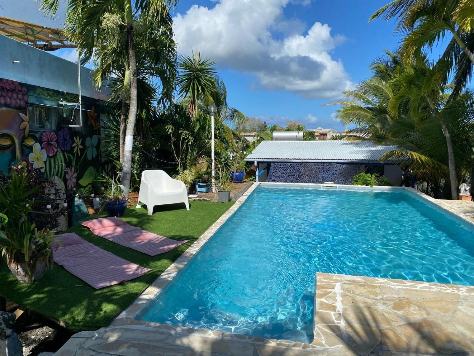 Villa Ti Bwa Carbet Cosy Semi-Exterieur Avec Toit Terrasse Sainte-Anne  Esterno foto